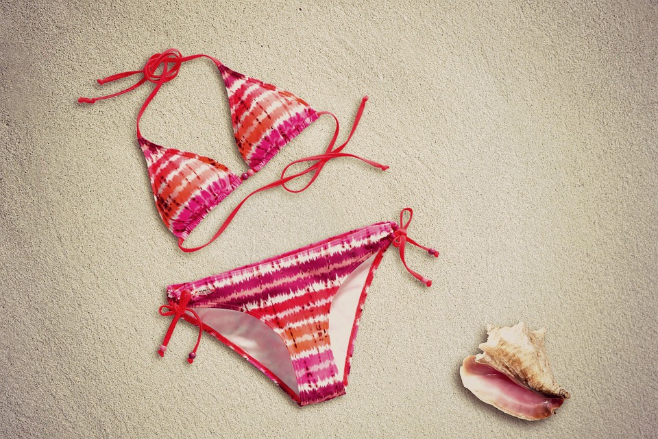 Comment accessoiriser son maillot de bain pour femme ?